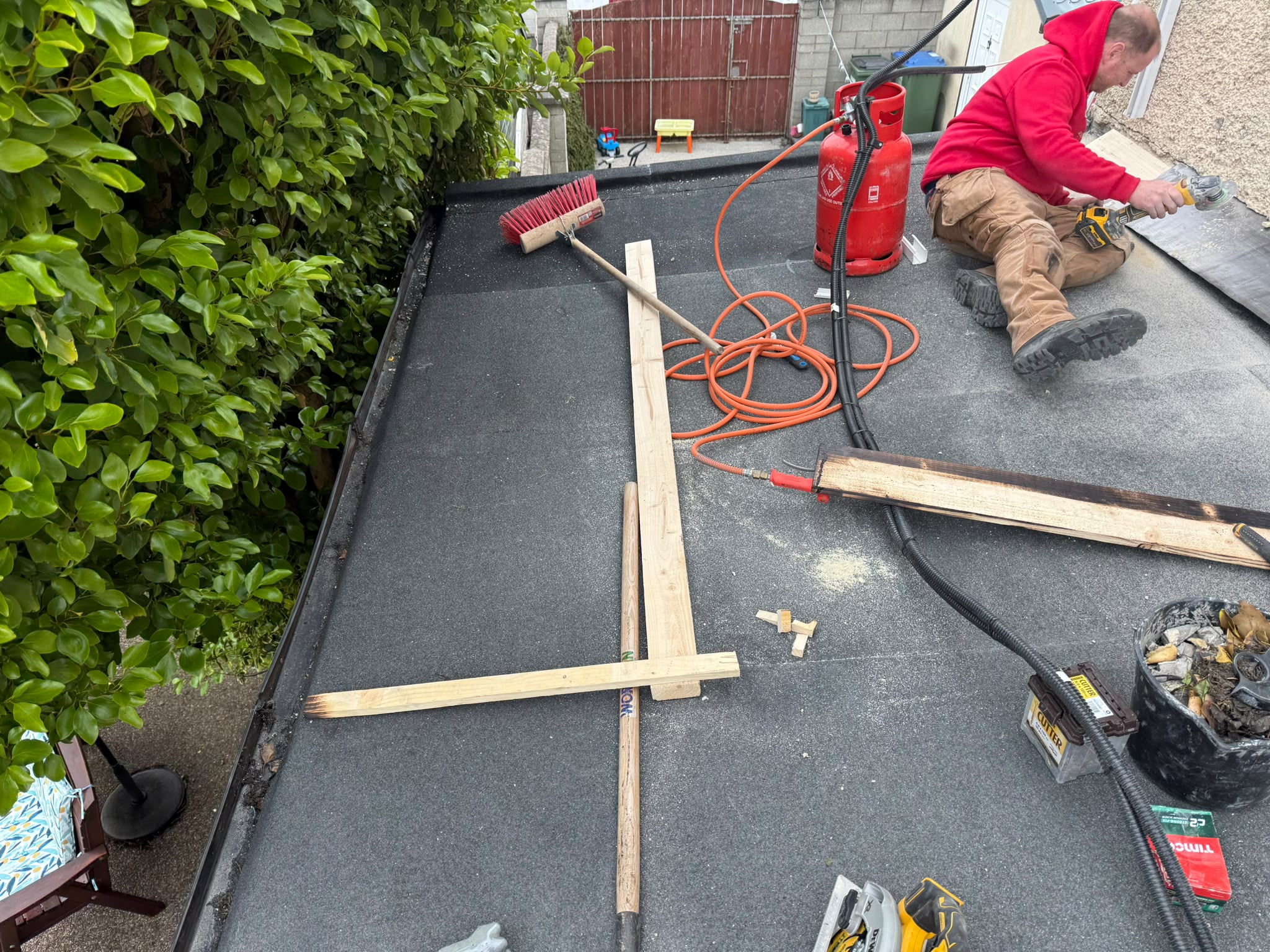 Rain & Shine Roofing